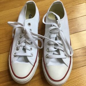 Converse Chuck Taylor Allstars White Canvas Low-Tops Size 7 NWOT